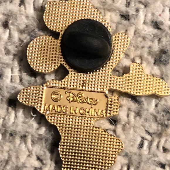 Disney trading pin. Minnie mouse. - Picture 2 of 2